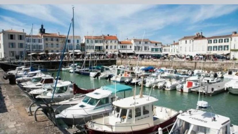 Maison Front De Mer La Flotte Luaran gambar